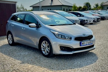 1.6 benzyna 135KM PDC Led grzane fotele climatronic 2 stref serwis