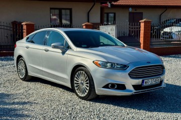 Titanium 2.0T benzyna LPG Navi PDC Kamera szybedach skóry FULL
