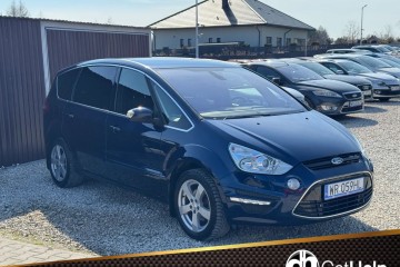 2.0 Benzyna FF 145KM Lift 7 foteli Titanium PDC biXenon Led Convers +